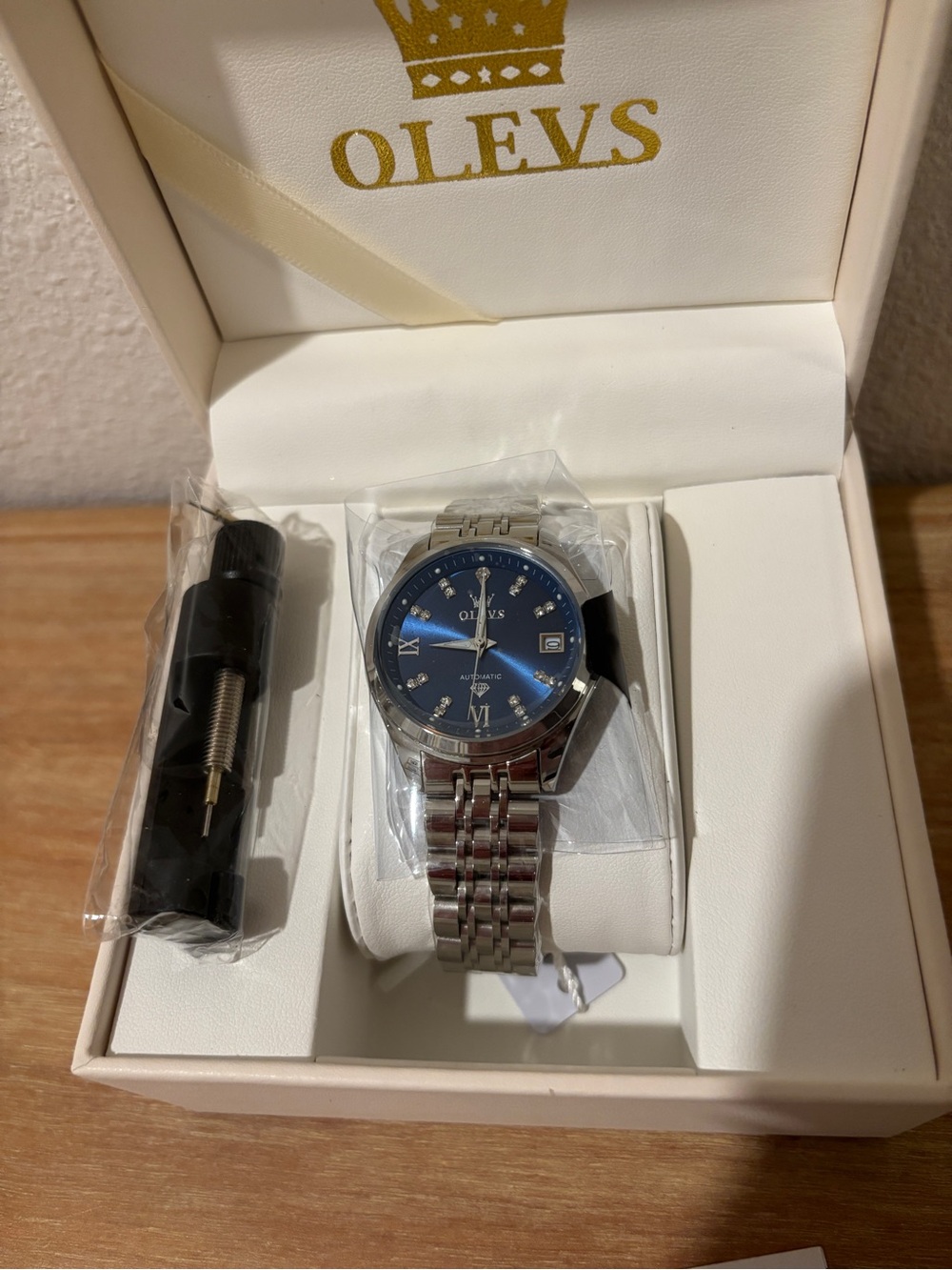 New in box OLEVS Women’s Automatic Waterproof Watch – Silver Blue Dial